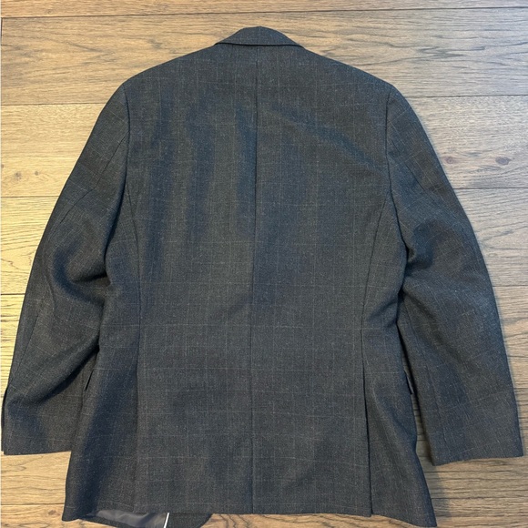 Men’s Van Heusen Suit Jacket - Picture 3 of 8